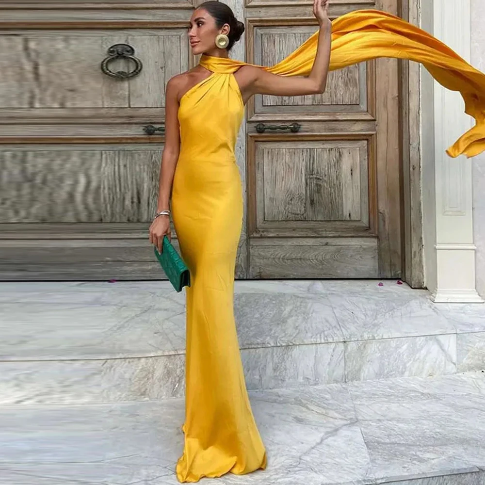 Mermaid Customized Evening Dress Modern Halter Open Back Bespoke Occasion Gowns Simple Ribbons Sleeveless Homecoming Dresses