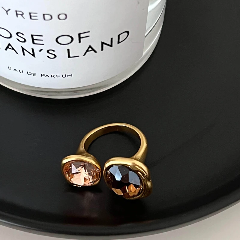 European and American Retro Metal Geometric Rhinestone Contrasting Open Rings For Women‘s Trendy Jewelry Finger Accessorioes - Image 2